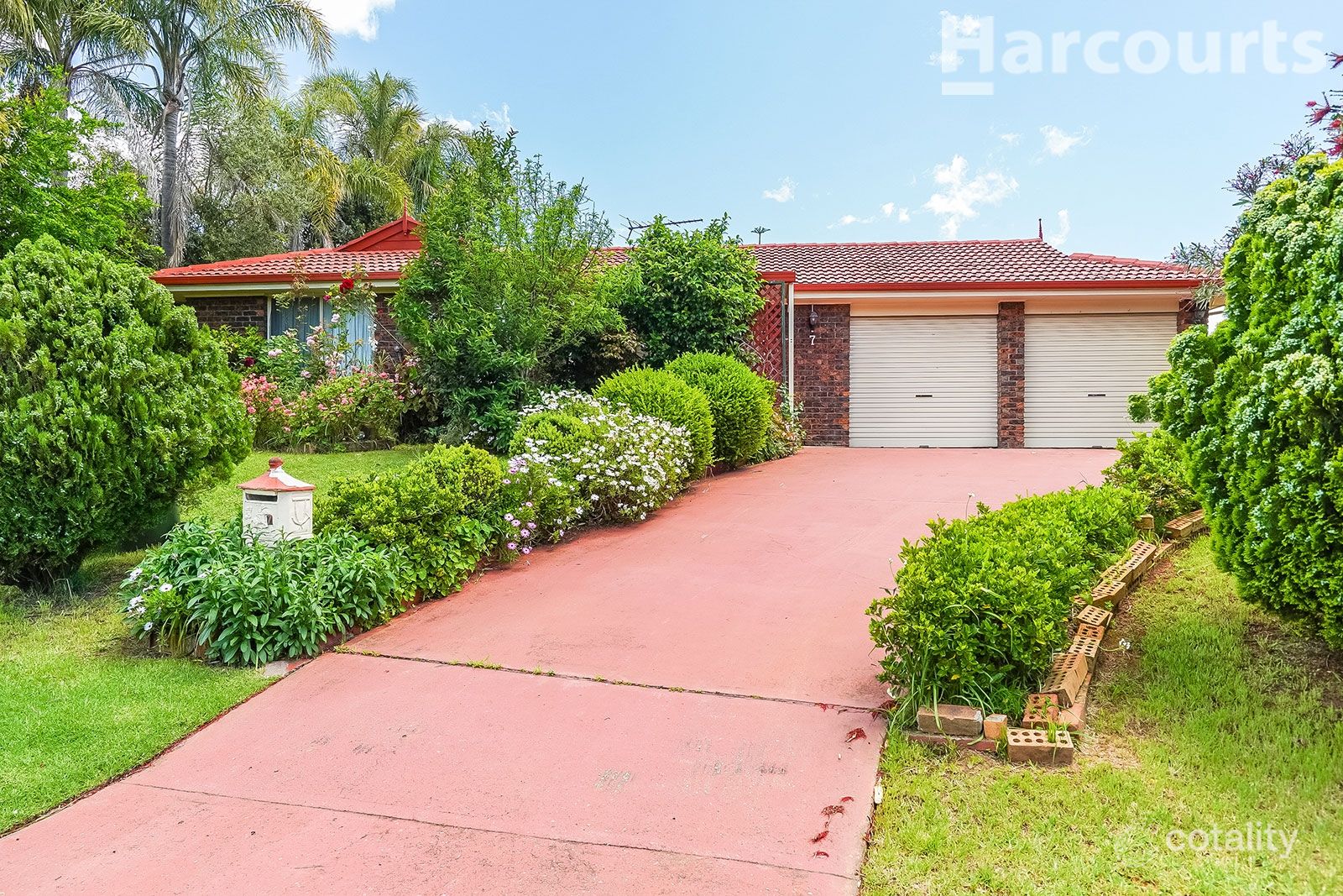 7 Romeo Cres, Rosemeadow, NSW 2560