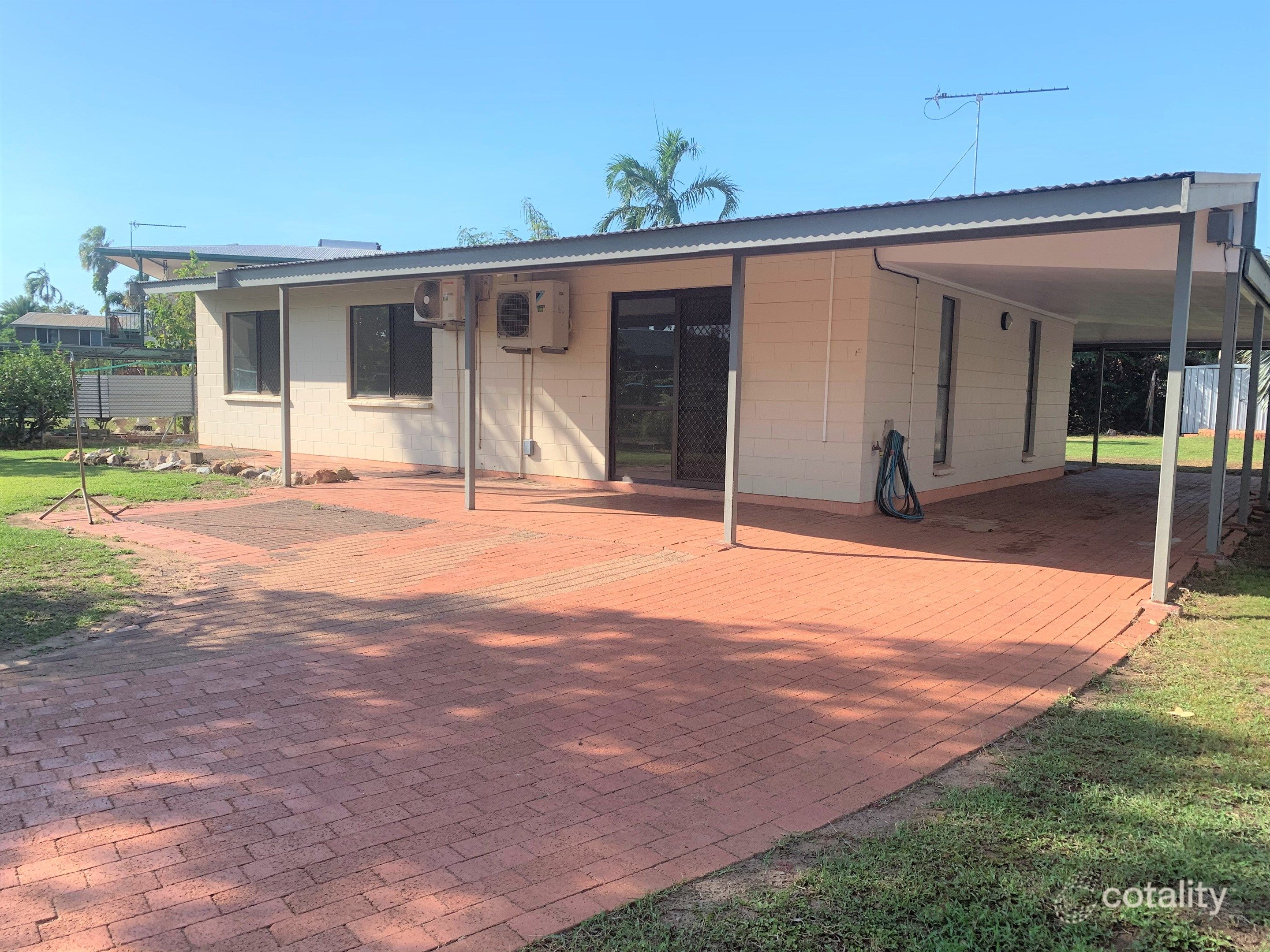 2 Eucla Ct, Karama, NT 0812