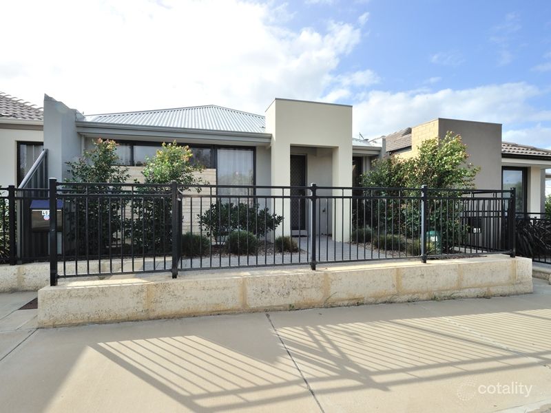 482 Wattleup Rd, Hammond Park, WA 6164