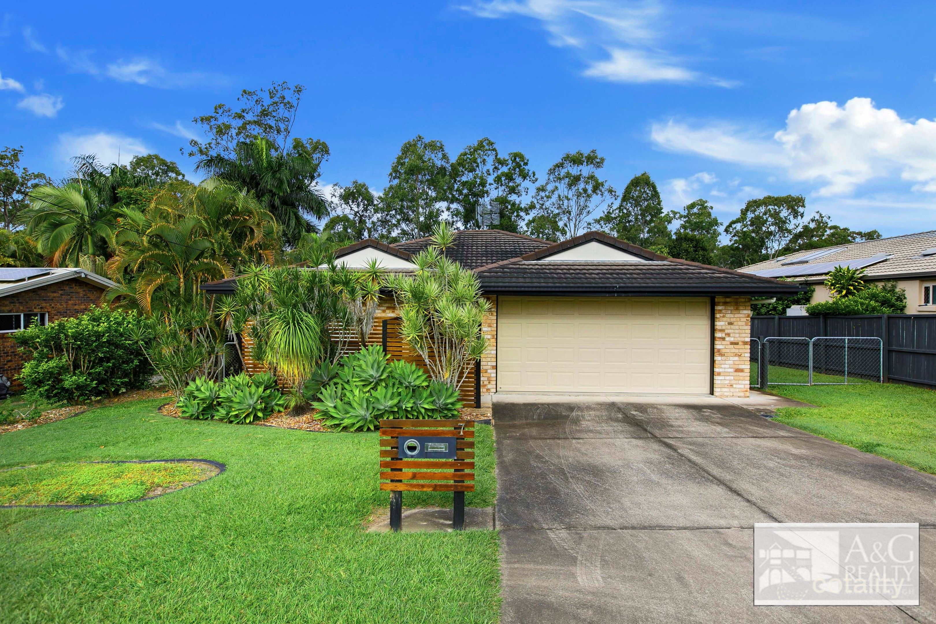 7 Woodville St, Maryborough West, QLD 4650