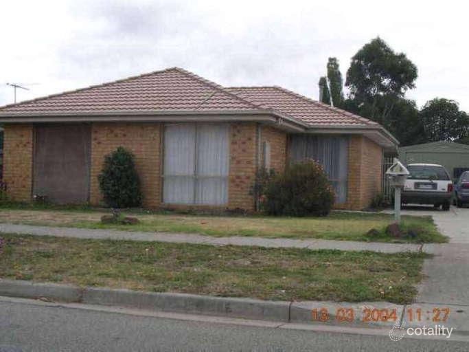 40 Willora Cres, Cranbourne West, VIC 3977