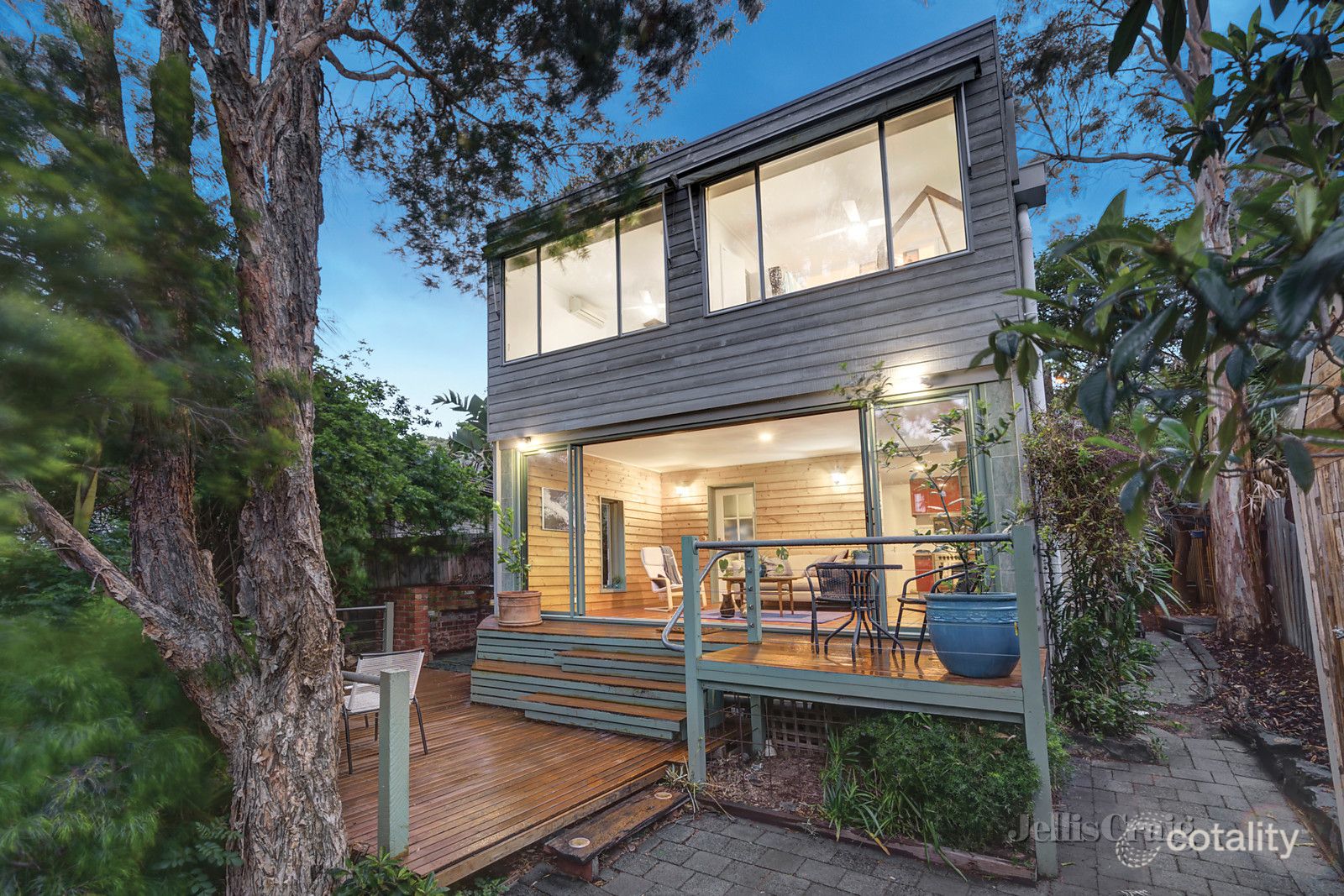 144 Grimshaw St, Greensborough, VIC 3088