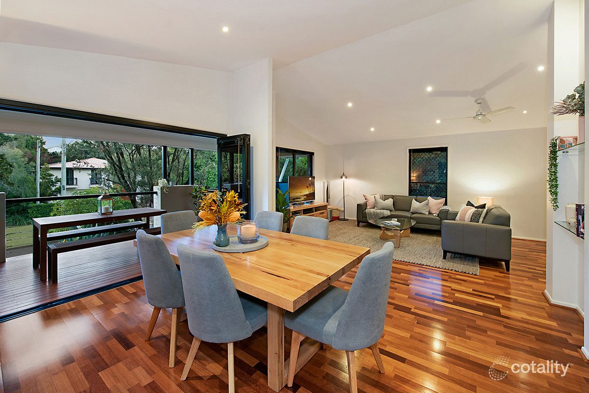 104 Goldsbrough Rd, Taringa, QLD 4068