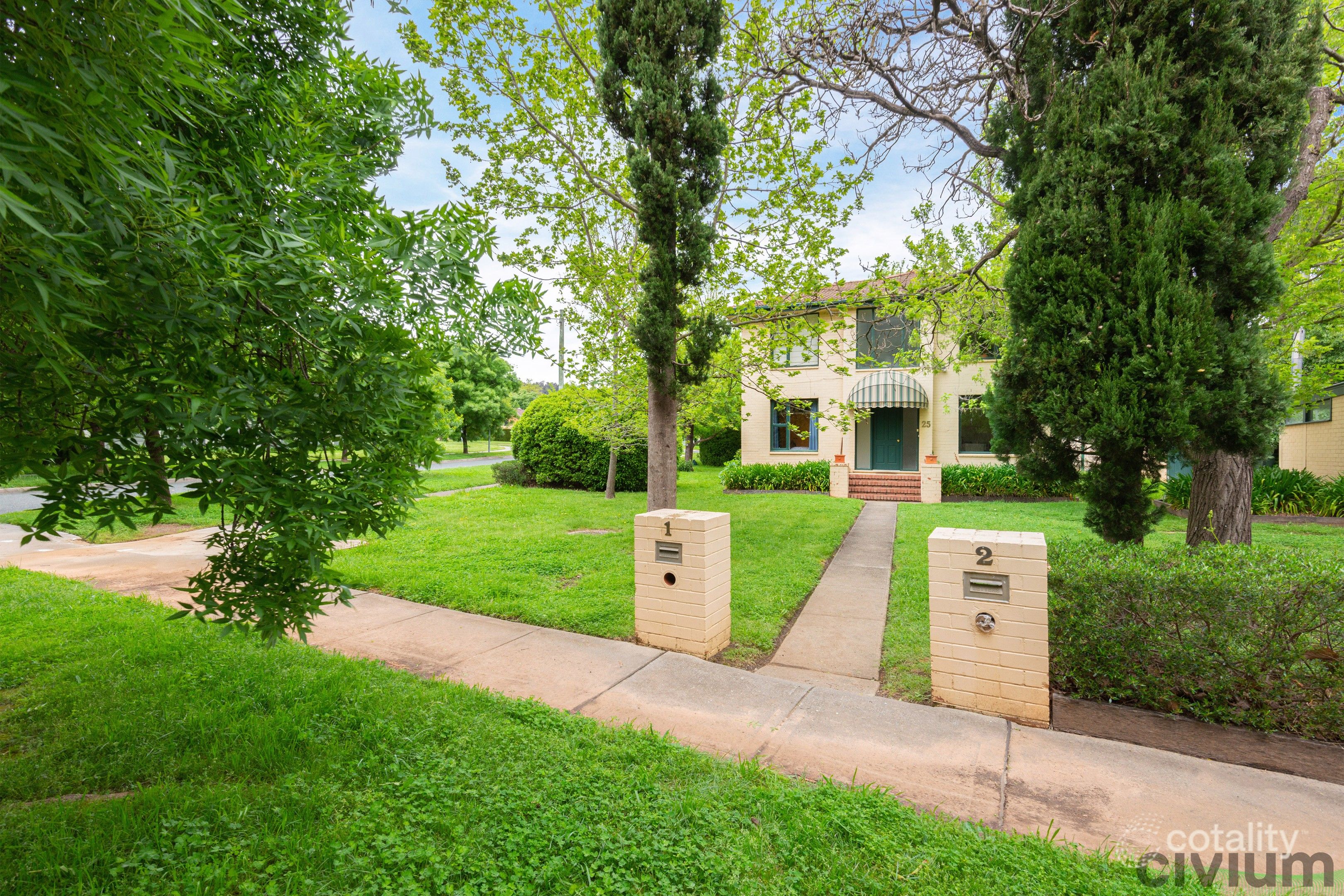 2/25 Nathan St, Deakin, ACT 2600