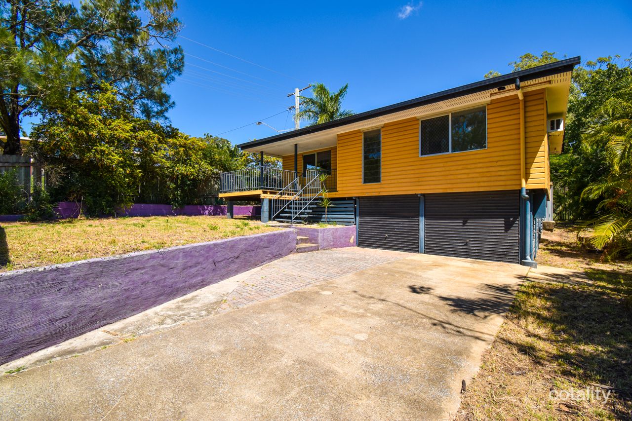 73 Squire St, Toolooa, QLD 4680