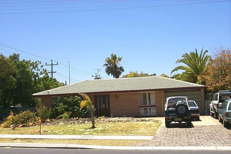 24 Endeavour Rd, Hillarys, WA 6025