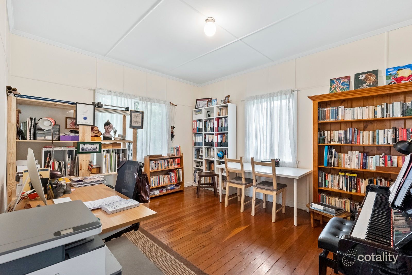 60 Cameron St, Fairfield, QLD 4103