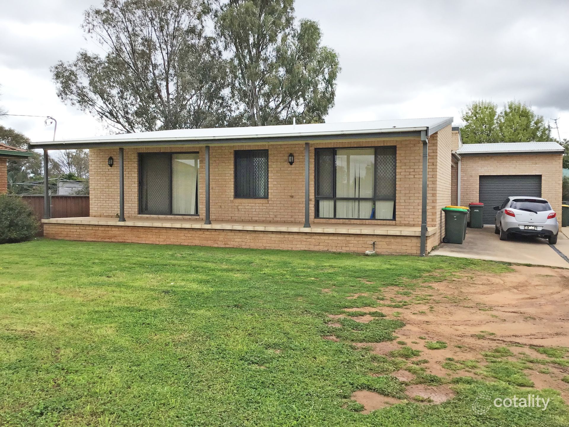 114 Wattle Cres, Narromine, NSW 2821
