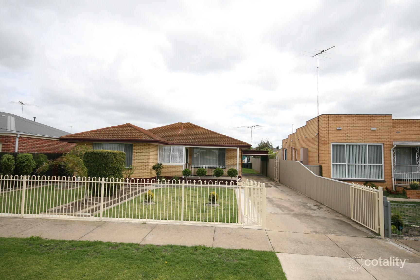 11 Tolson Ct, Norlane, VIC 3214