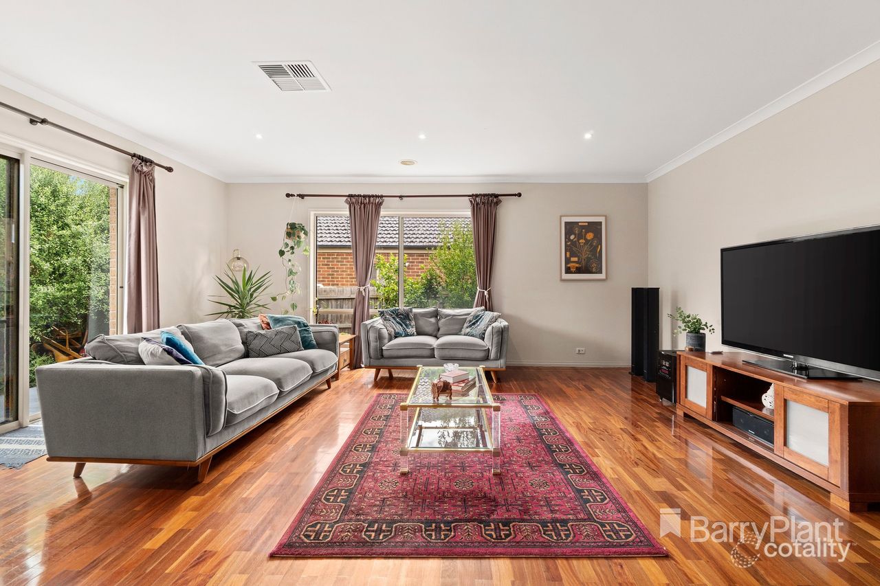 5 Lapwing Rd, South Morang, VIC 3752