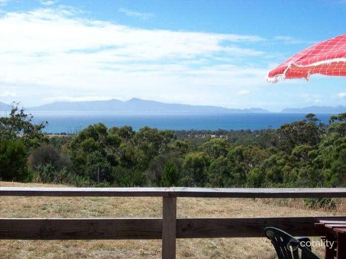 15 Cathcart St, Swansea, TAS 7190