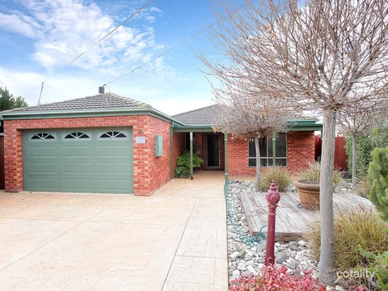 8 Lomond Ct, Werribee, VIC 3030