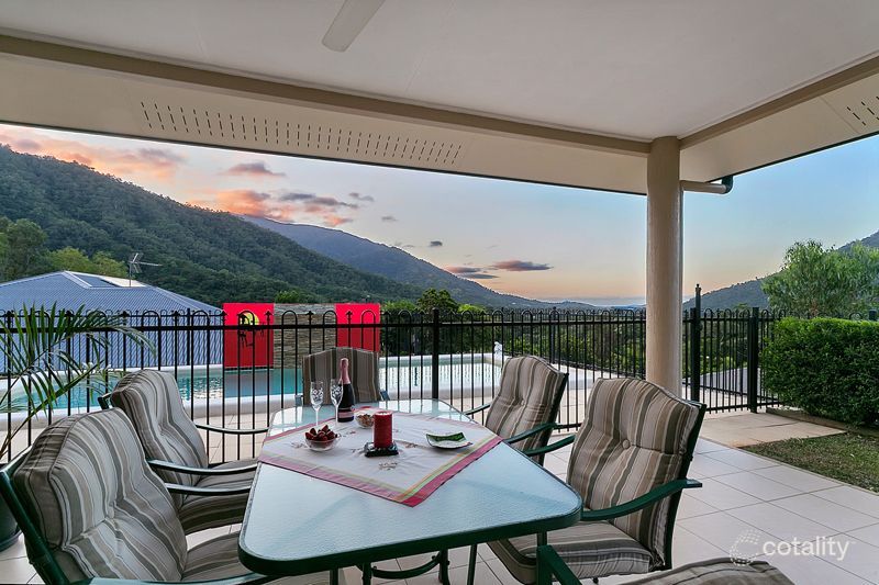 3 Mccoll Cl, Redlynch, QLD 4870