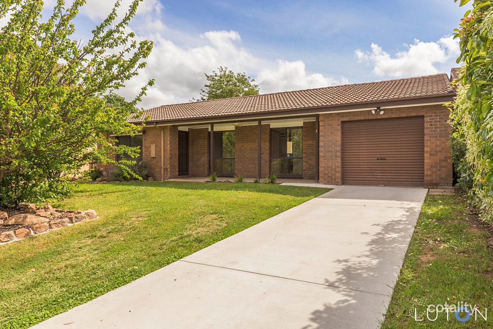 4 Skertchly Pl, Florey, ACT 2615