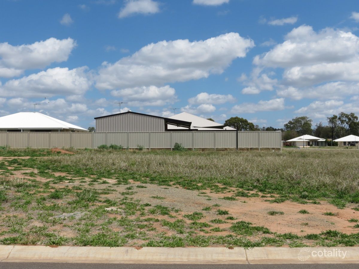 4 Belmont Pl, Emerald, QLD 4720