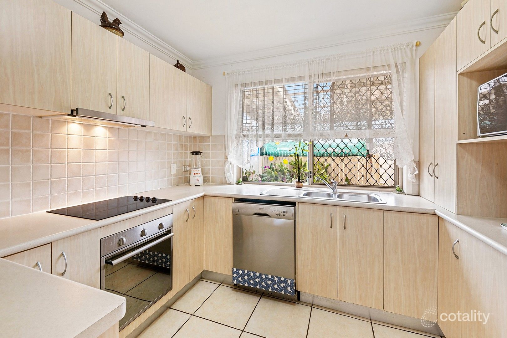 2/26 Eugenia Cct, Robina, QLD 4226