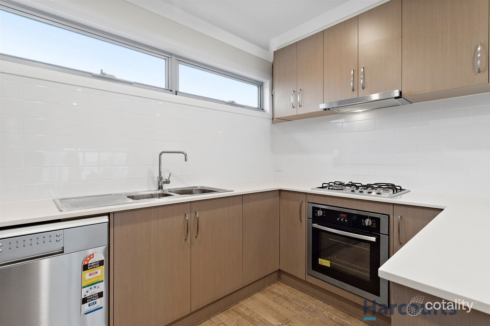 10/10 Adele Ave, Ferntree Gully, VIC 3156