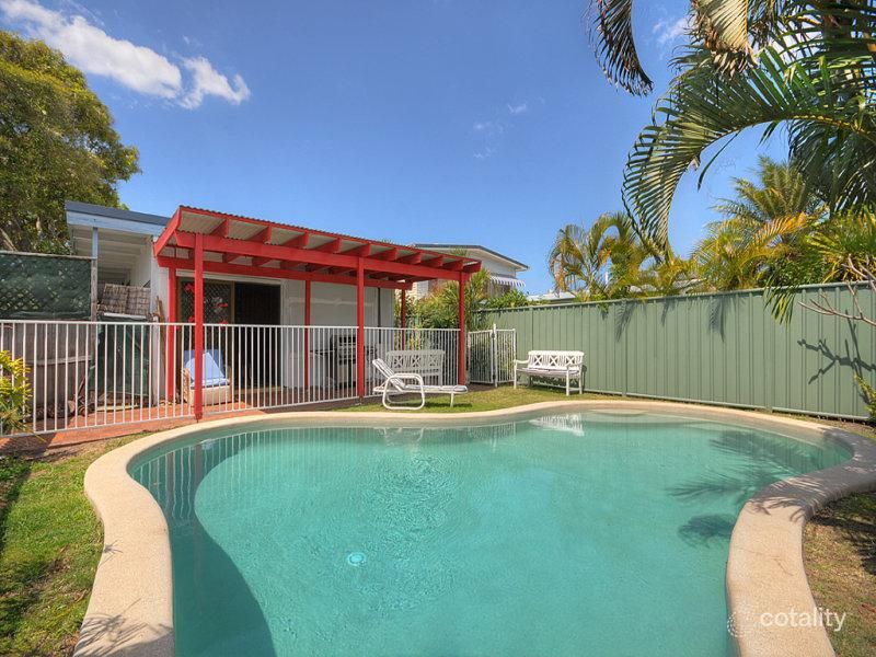 14 Kallay St, Miami, QLD 4220