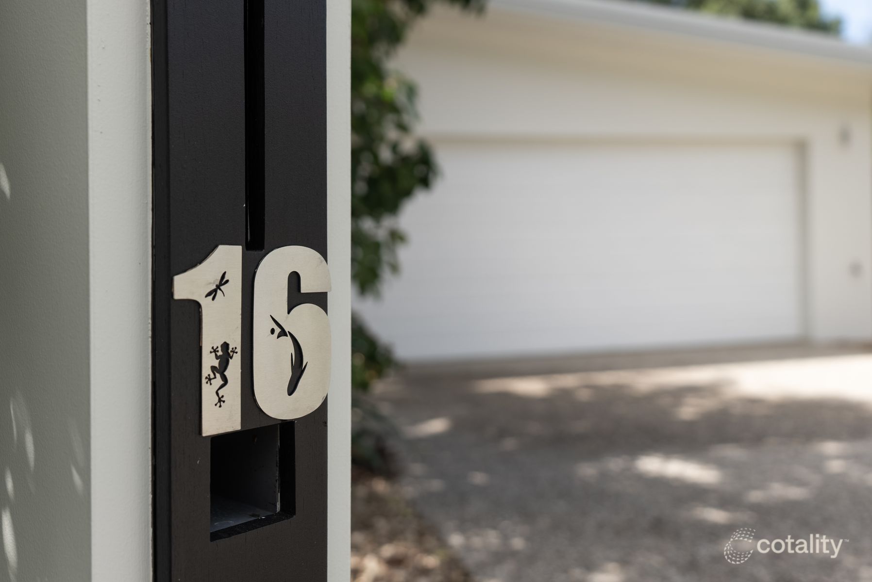 16 Michelia St, Palm Cove, QLD 4879