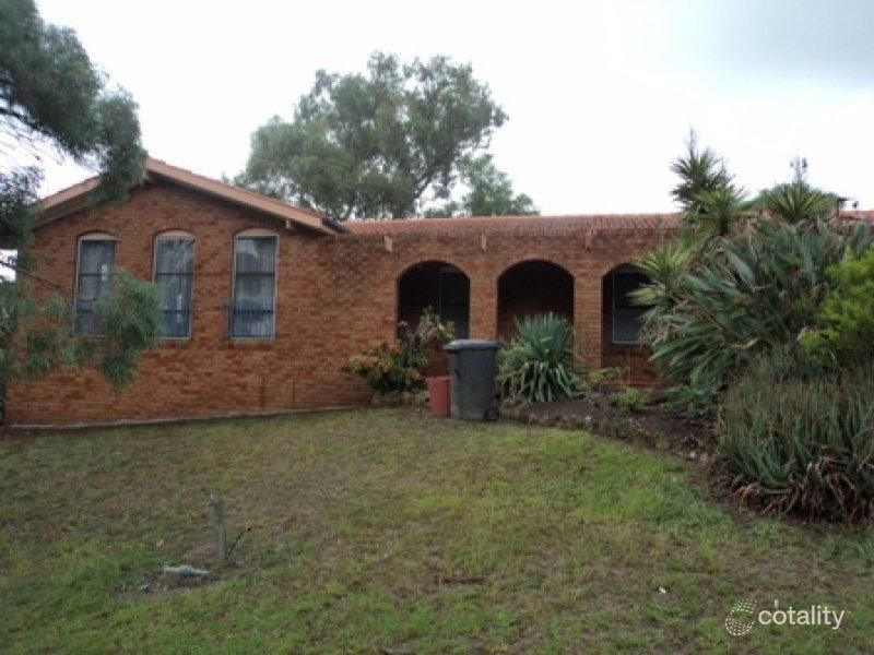 223 Wyangala Cres, Leumeah, NSW 2560