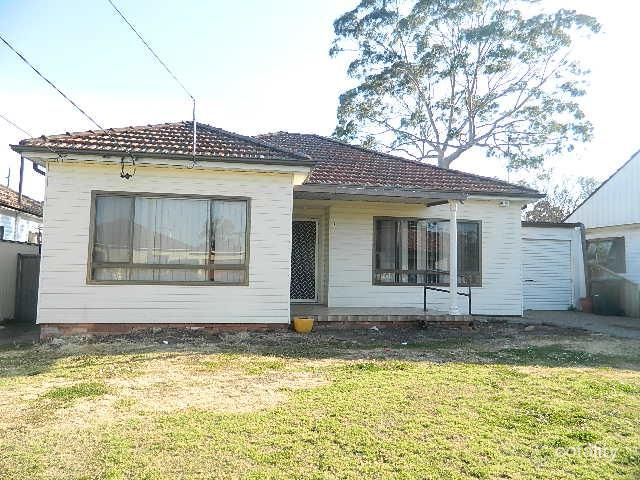 14 Cockburn Cres, Fairfield East, NSW 2165