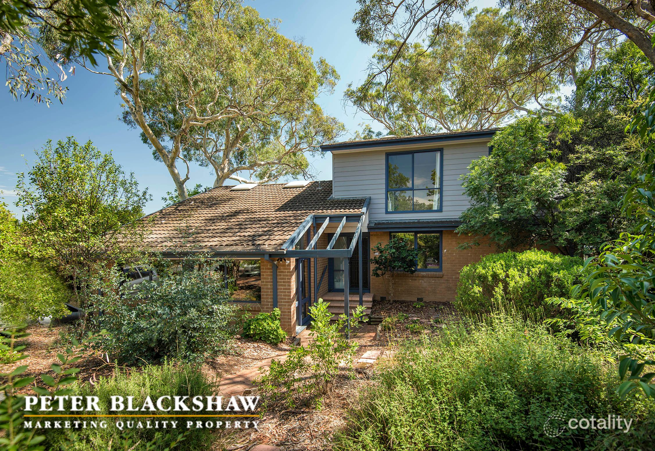 7 Robertson St, Curtin, ACT 2605