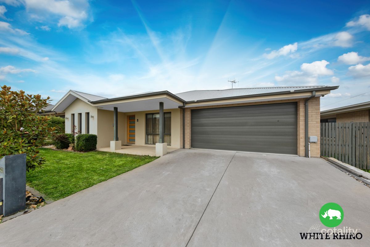 13 Helen Cct, Googong, NSW 2620