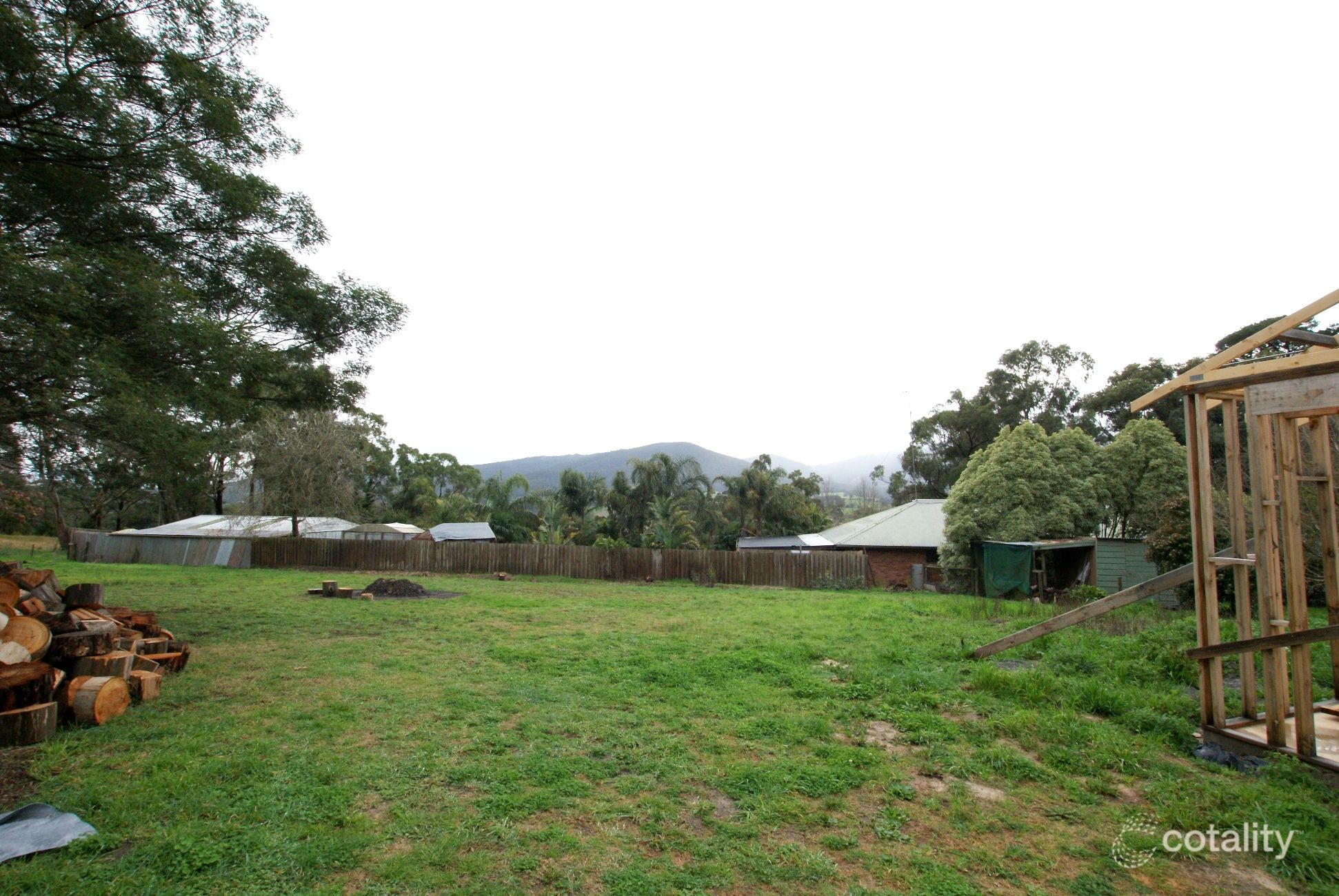 54 Braeside Dr, Launching Place, VIC 3139