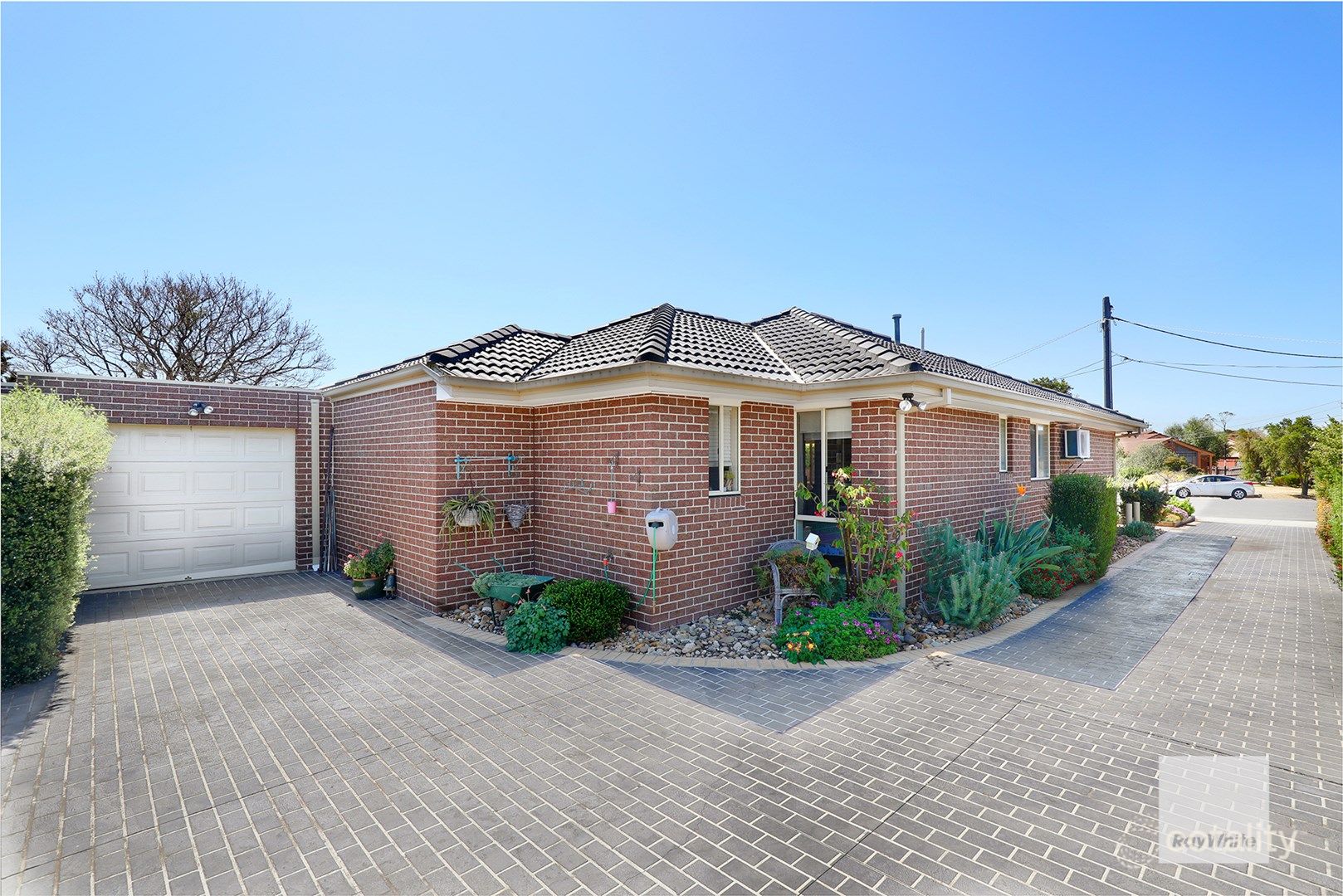 1/3 Bishops Ct, Seabrook, VIC 3028