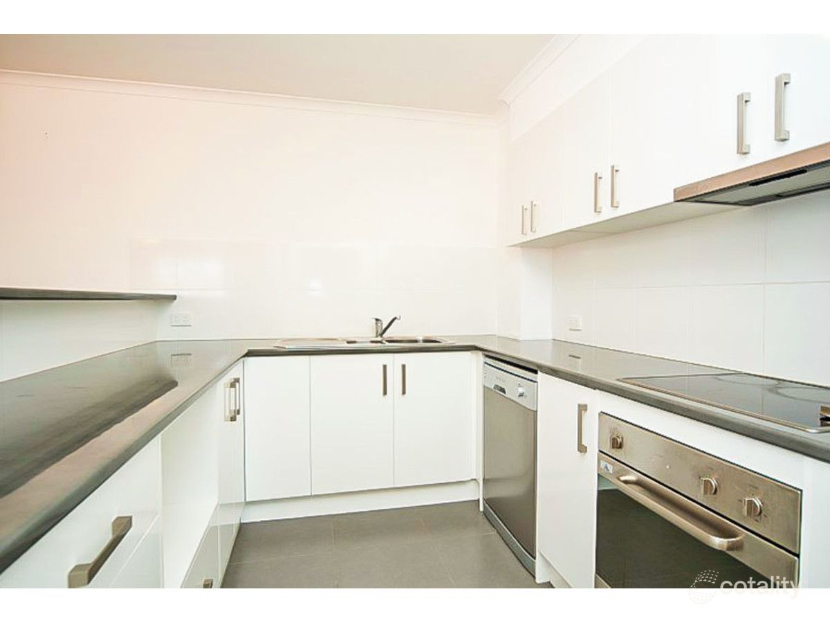 13/16 Madang Cres, Runaway Bay, QLD 4216