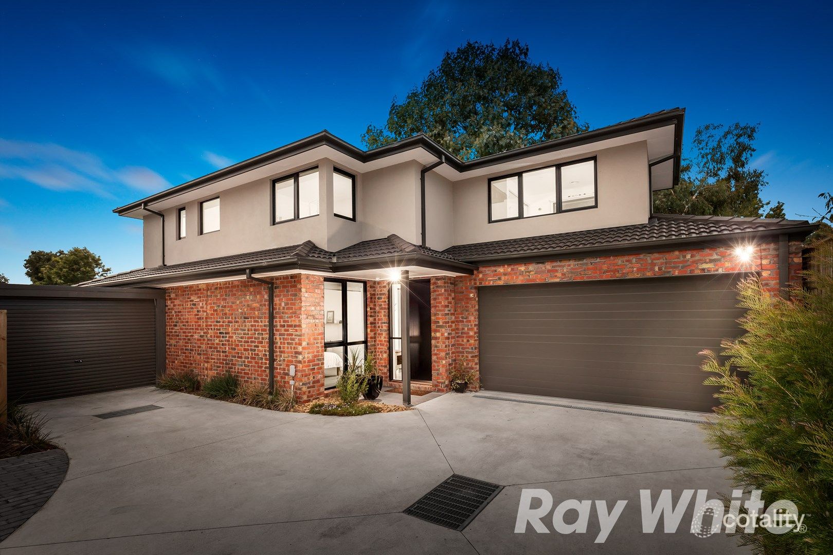 2/25 Linda Cres, Ferntree Gully, VIC 3156