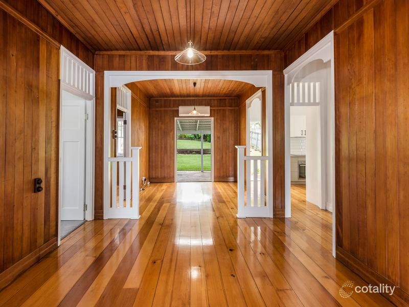 30 Overend St, Norman Park, QLD 4170