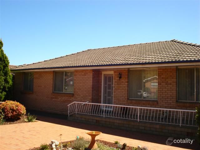 4 Maple Pl, Blayney, NSW 2799