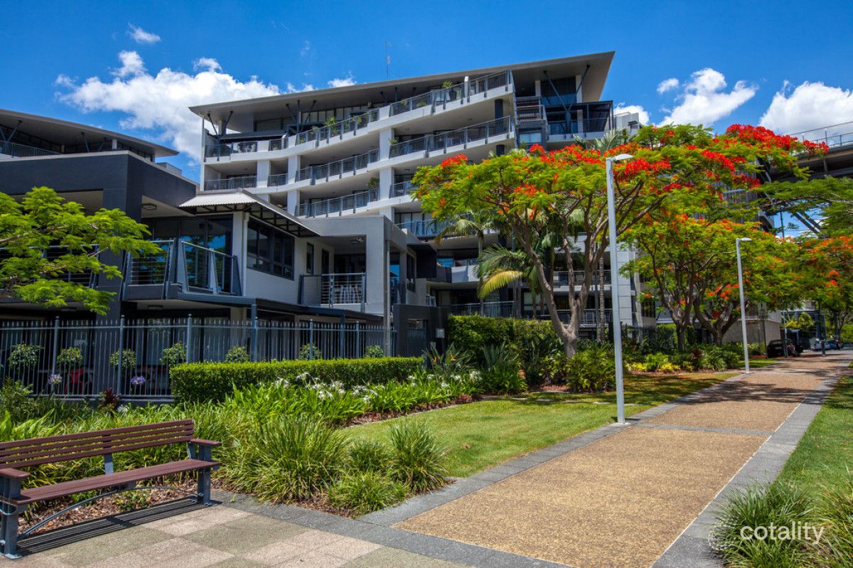 102/1 Holman St, Kangaroo Point, QLD 4169