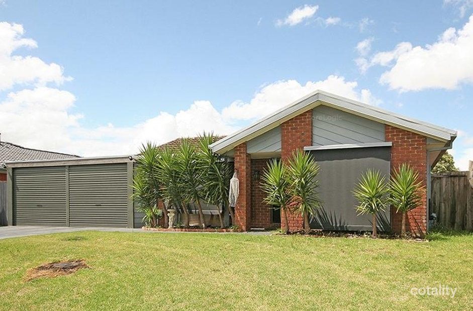 4 Maria Ct, Cranbourne North, VIC 3977