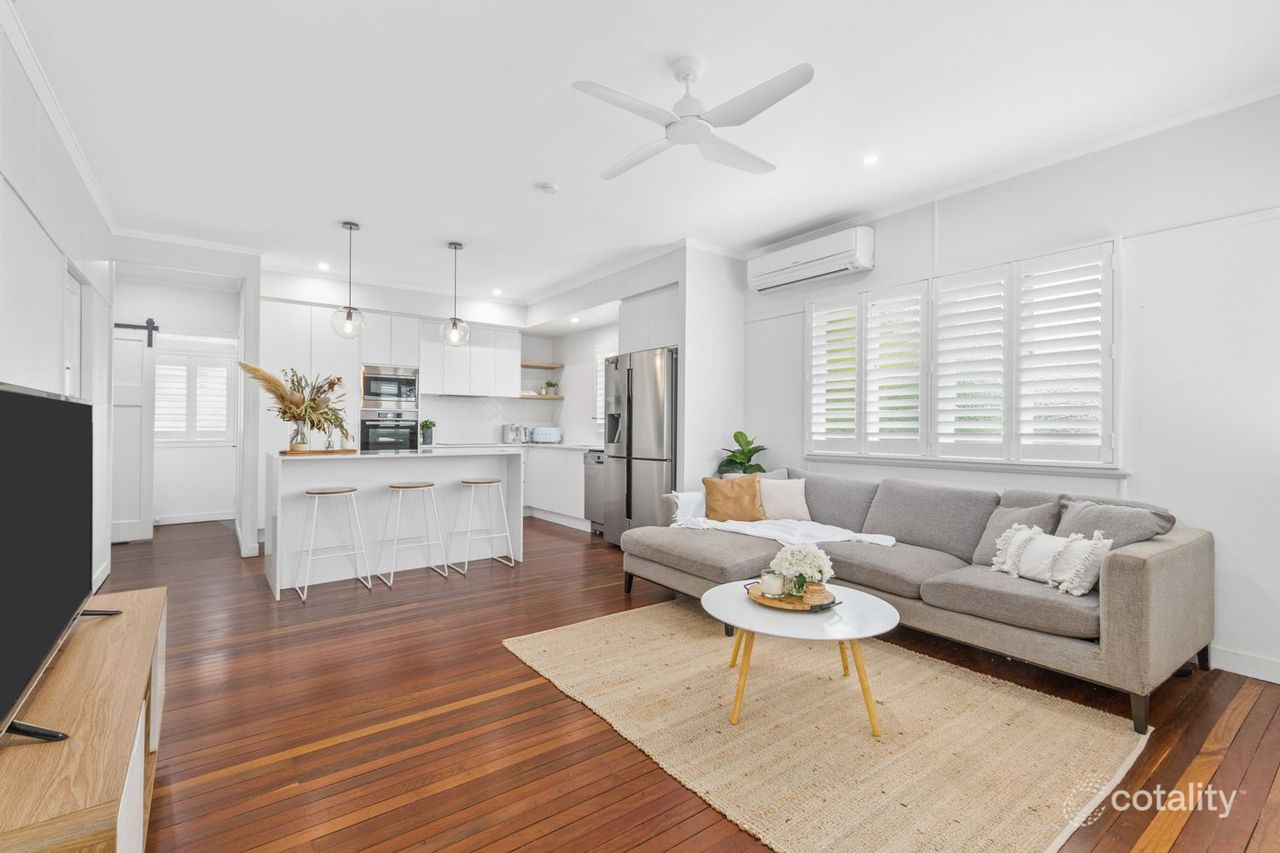 4 Lennox St, The Range, QLD 4700