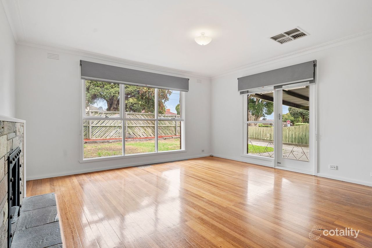 92 The Fairway, Kingsbury, VIC 3083