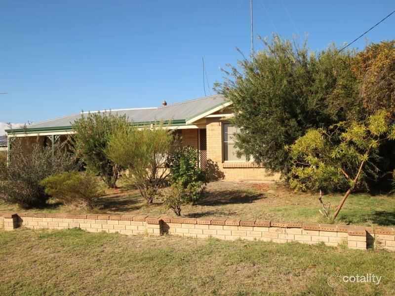 4 Teesdale St, Yarloop, WA 6218