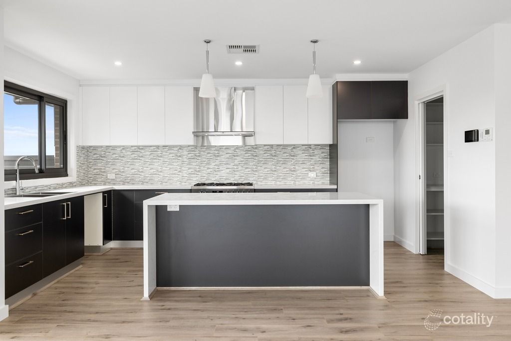 10 Karl Langer Cres, Taylor, ACT 2913