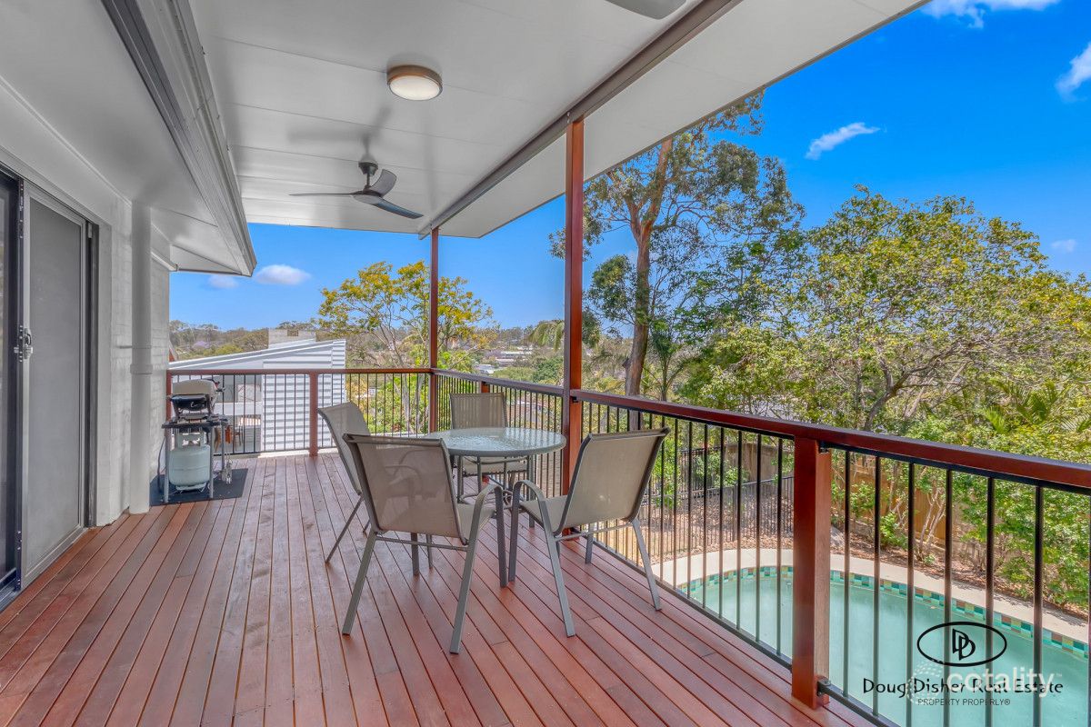 73 Marshall Lane, Kenmore, QLD 4069