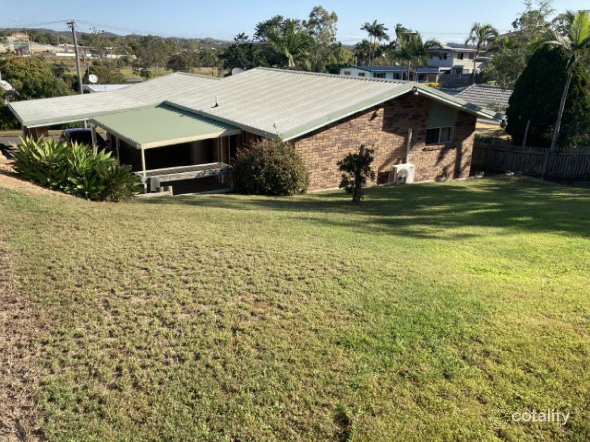 14 Ferguson Cres, West Gladstone, QLD 4680