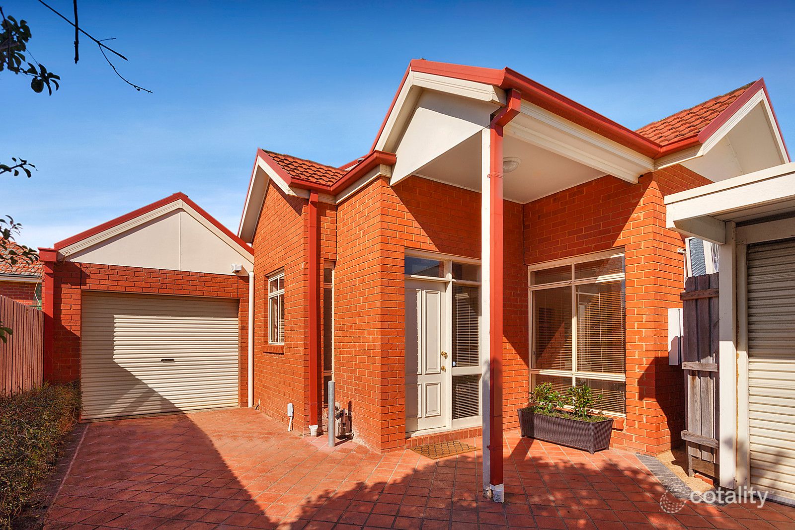 2/18 De Carle St, Brunswick, VIC 3056