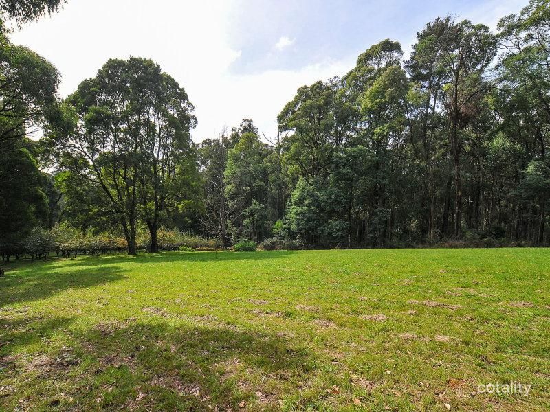 77 Priors Rd, The Patch, VIC 3792