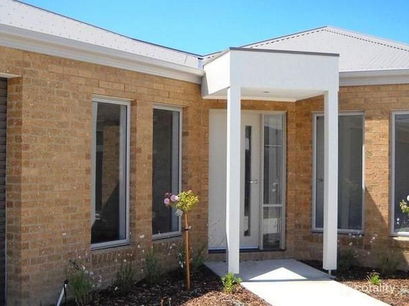 2/6 Edith Ct, St Leonards, VIC 3223