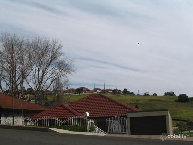 148 Lake Ave, Cringila, NSW 2502