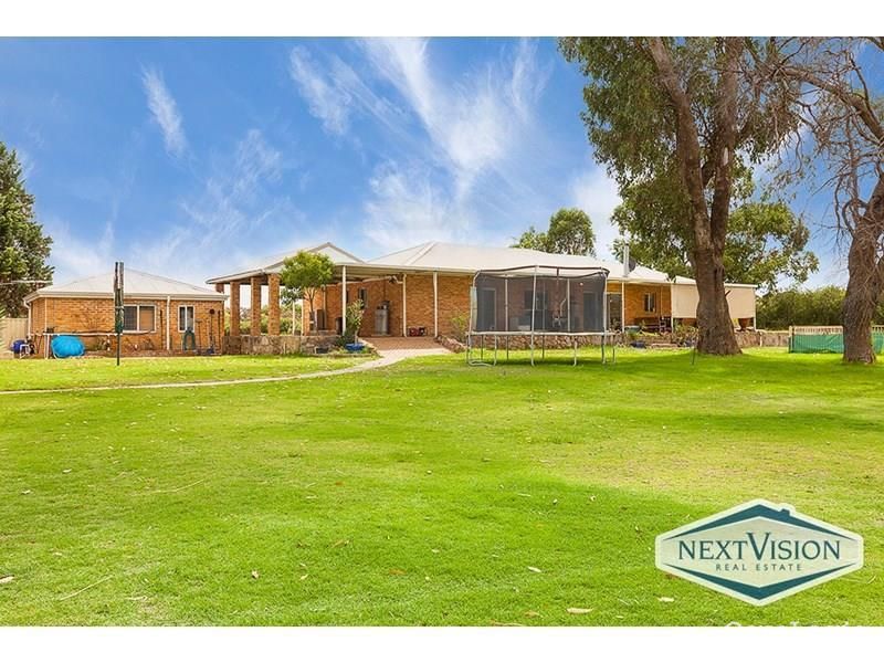 89 Foxton Dr, Oakford, WA 6121