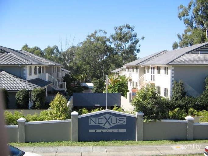 11/129-131 Currumburra Rd, Ashmore, QLD 4214
