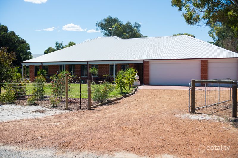 19 Bagley St, Muchea, WA 6501