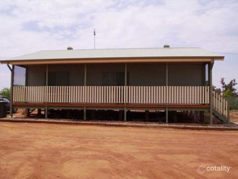 18-20 Cave St, Ganmain, NSW 2702