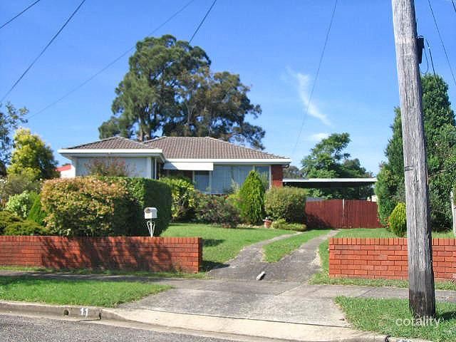 11 Gilliver Cres, Greenacre, NSW 2190